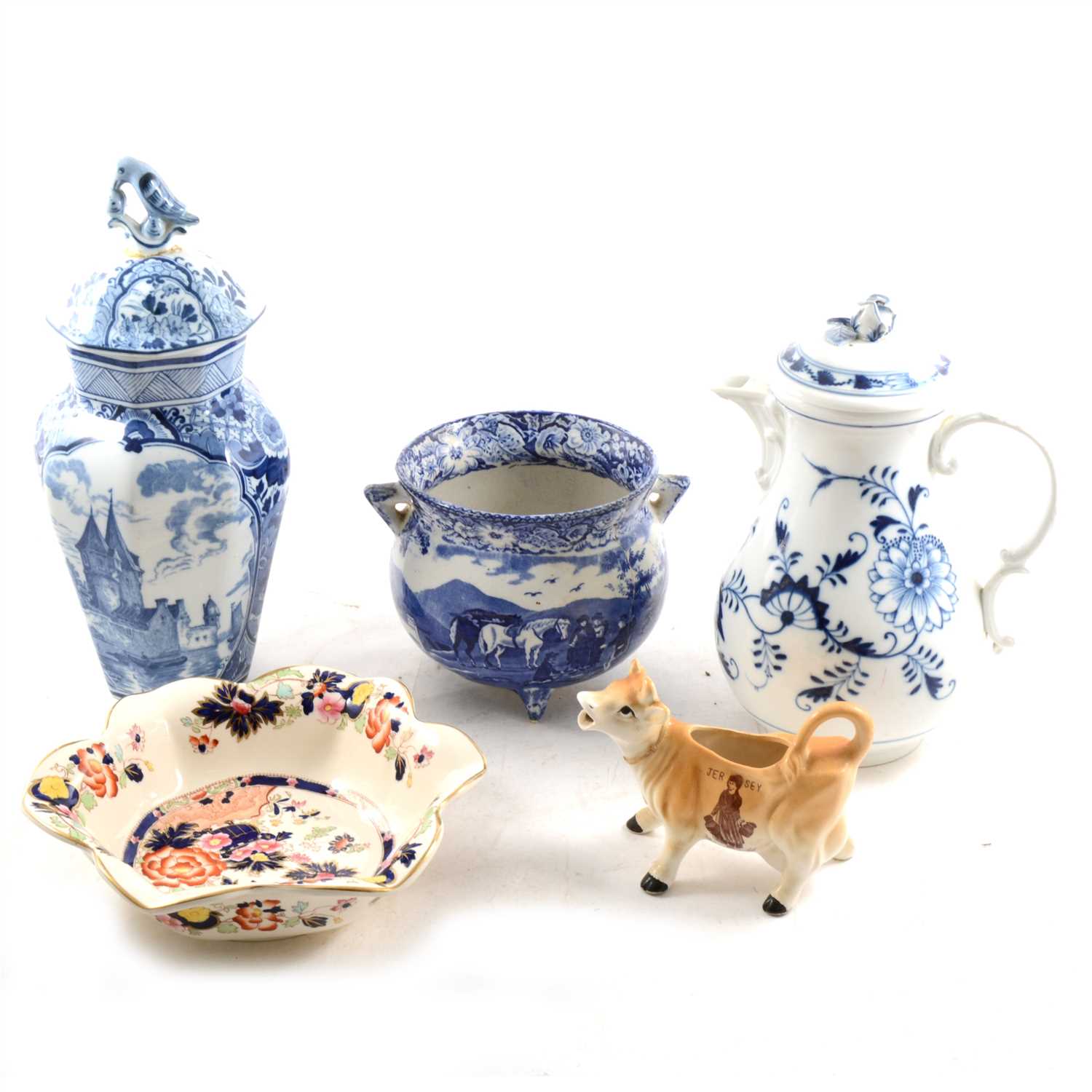 Lot 47 - Meissen style Onion pattern ewer and cover, and other assorted ceramics.