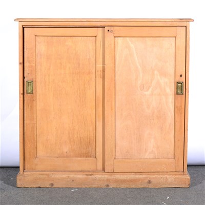 Lot 461 - A pine cabinet