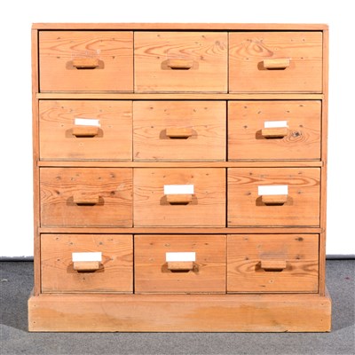 Lot 464 - A pine chest of small drawers, ...