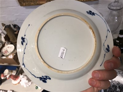 Lot 45 - Chinese blue and white export porcelain plate