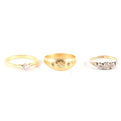 Lot 272 - Three diamond set rings