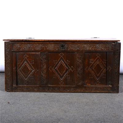 Lot 590 - Joined oak and pine coffer