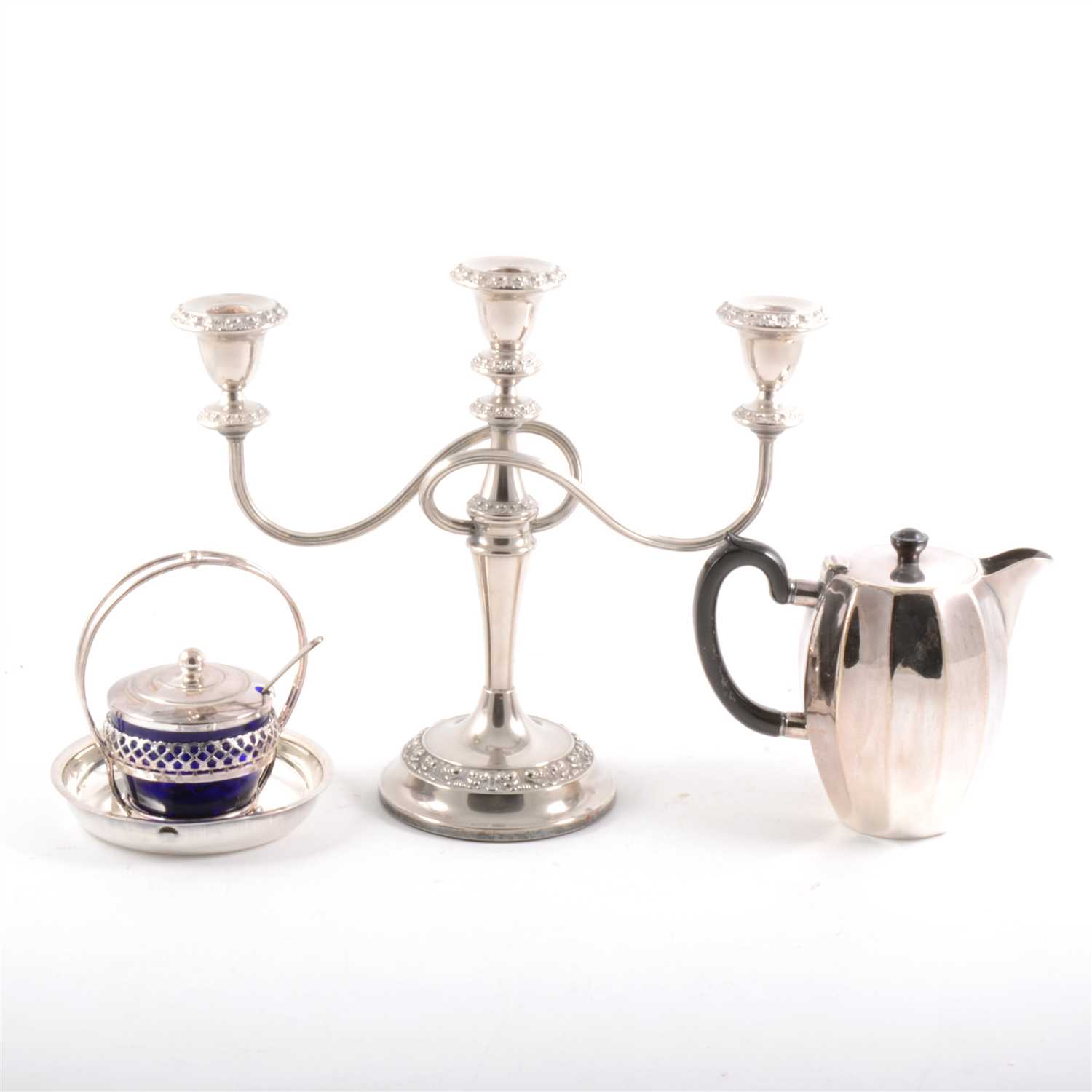 Lot 78 - An electroplated cocktail shaker and other plated, metal and wooden items