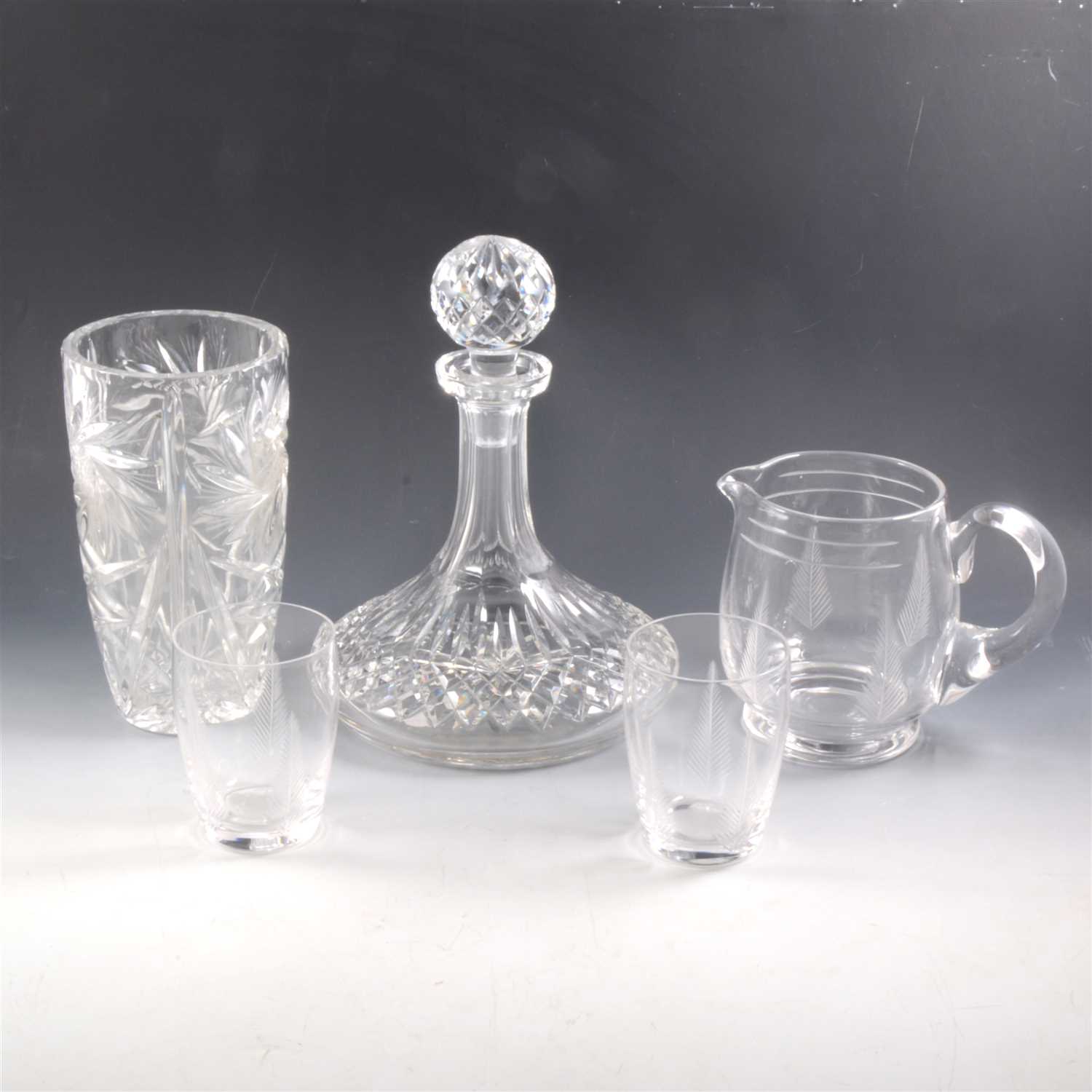 Lot 71 - A collection of glassware, including a jug and tumbler set, six matching "port" glasses, etc