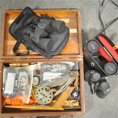 Lot 468 - Model Retrieval Kit 3 x BINOCULARS, Box containing Stopwatch, Catapult, 2 x Compass.