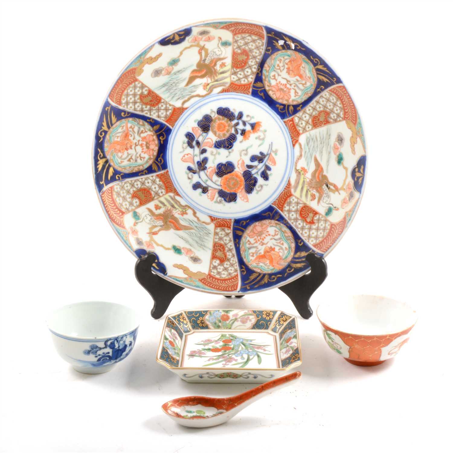 Lot 8 - Chinese blue and white porcelain tea bowl decorated with figures, a Japanese Imari charger, etc
