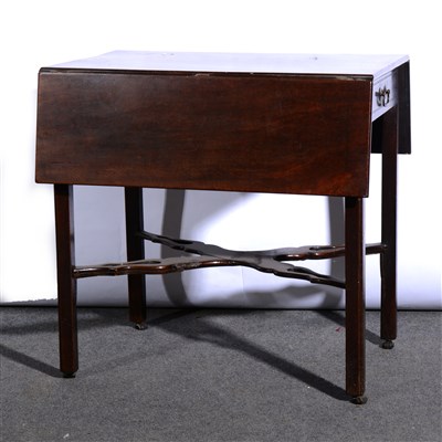 Lot 598 - George III mahogany Pembroke table