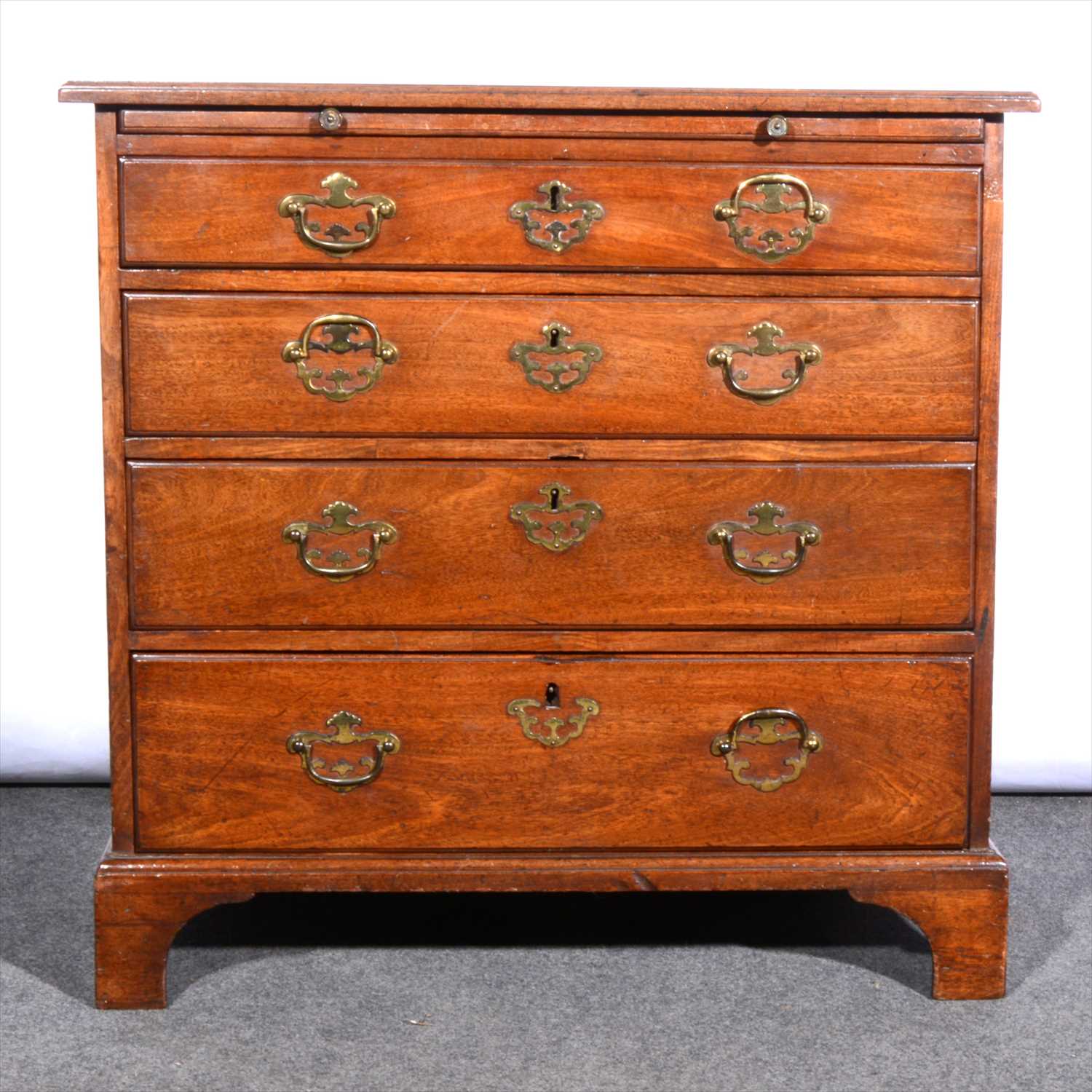 Lot 840 - A George III mahogany chest of drawers