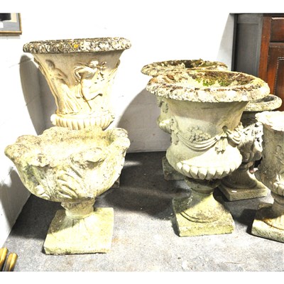 Lot 559 - Various reconstituted garden urns and planters