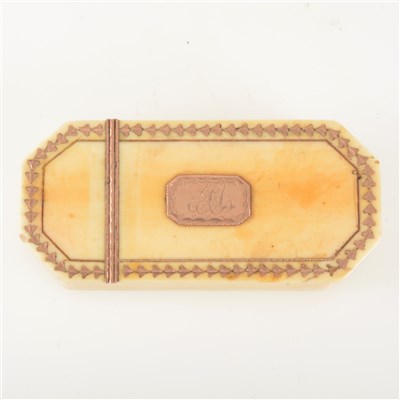 Lot 81 - A Georgian ivory and gold pique snuff box