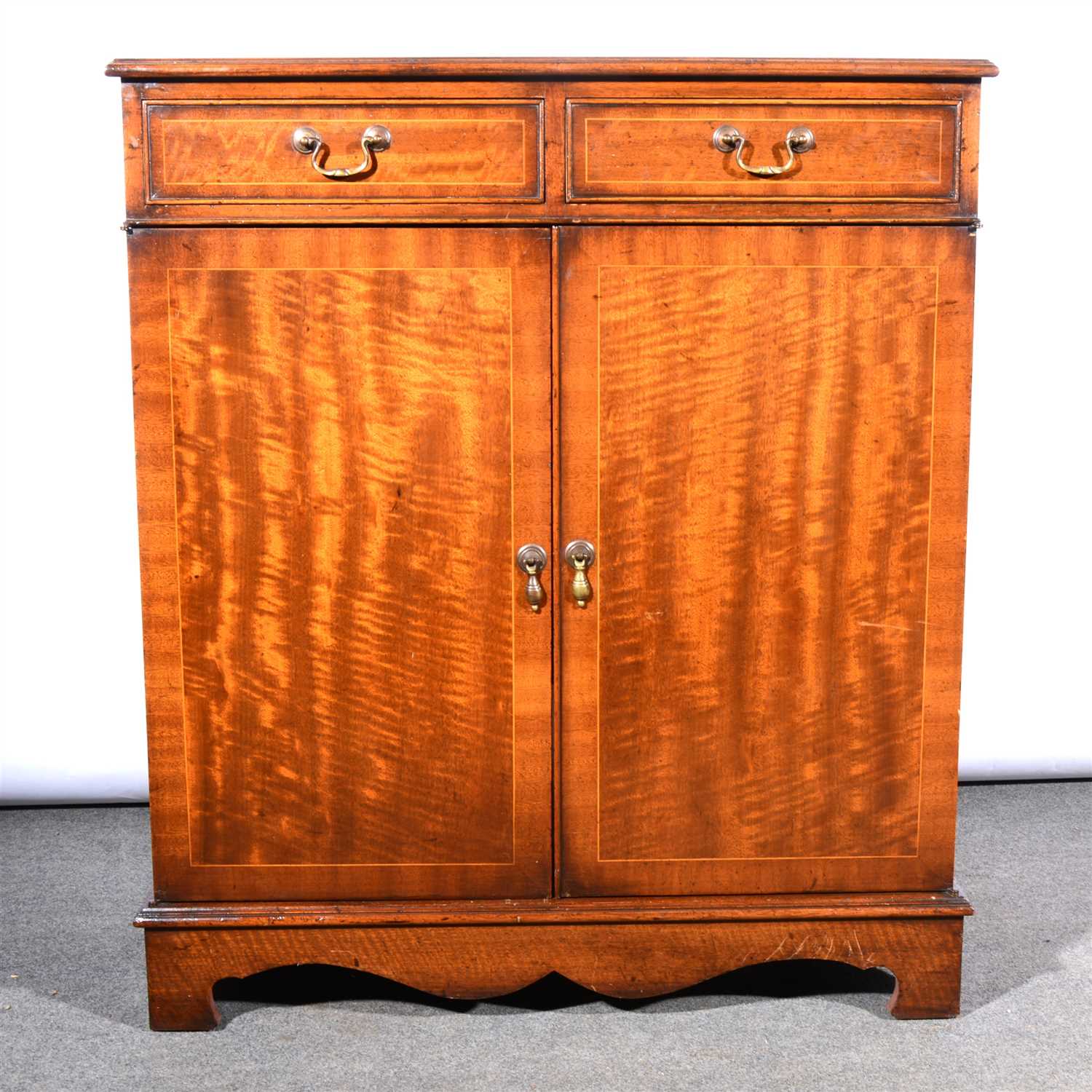 Lot 546 Reproduction mahogany