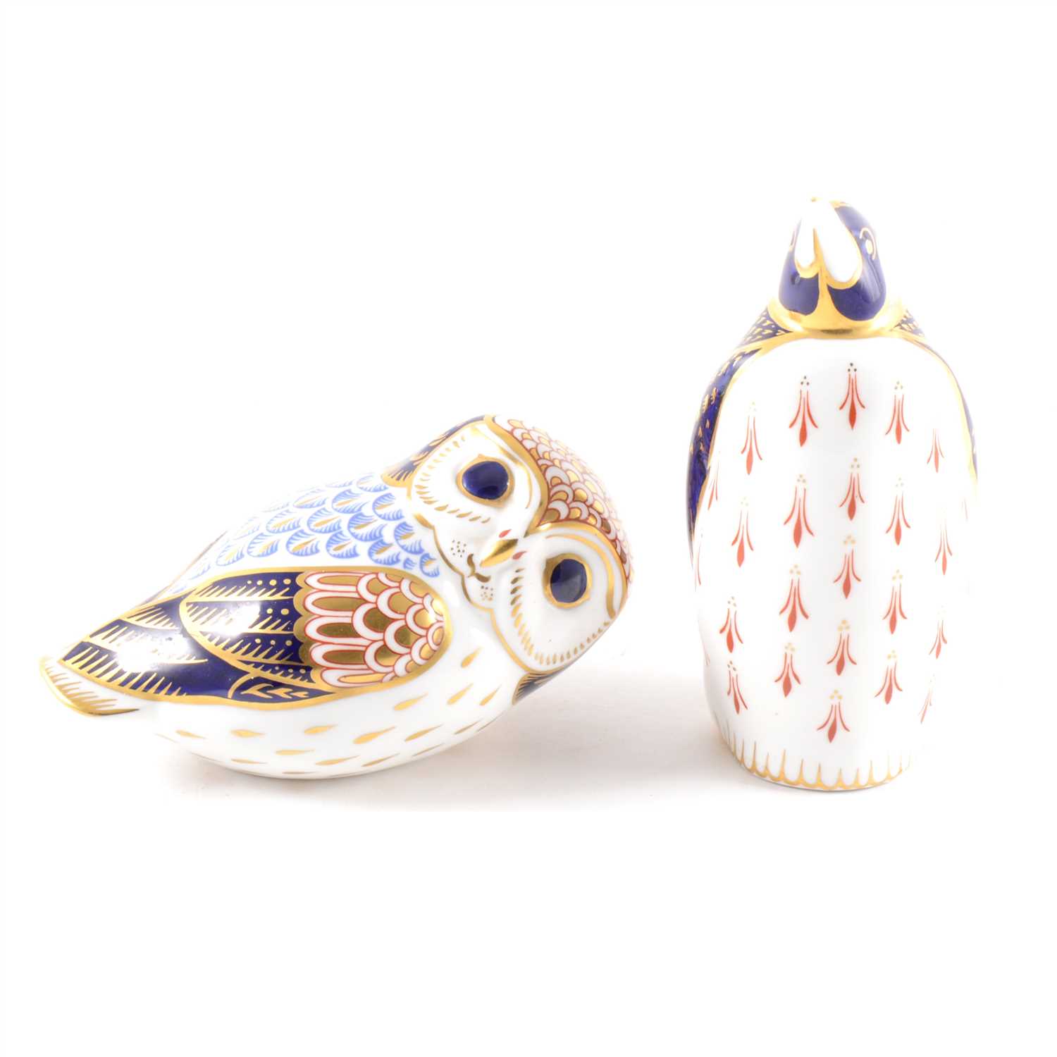 Lot 41 - A Royal Crown Derby paperweight, modelled as a Penguin, and an Owl
