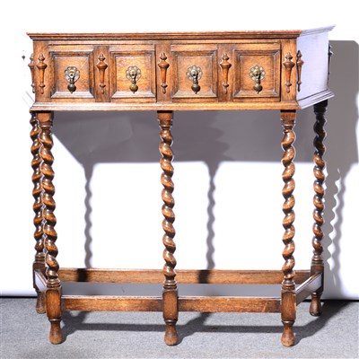 Lot 707 - An oak hall table