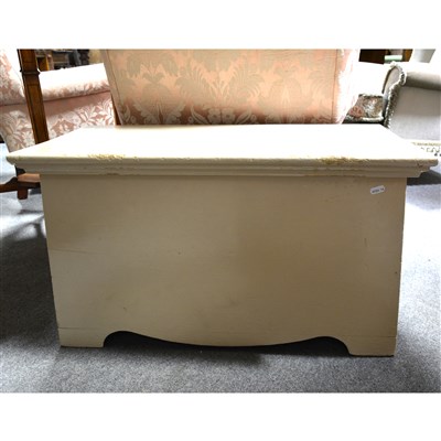 Lot 528 - A painted pine blanket box, ...