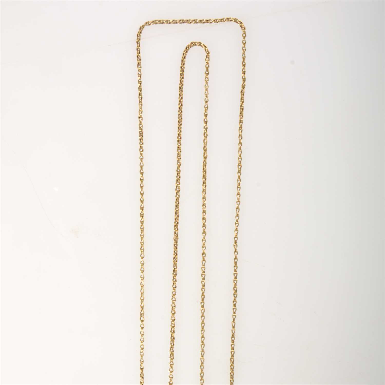 Lot 683 - A yellow metal chain necklace.