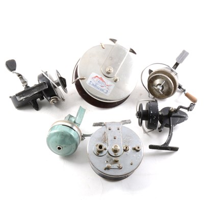 Lot 190 - An Alvey Snapper sea fishing reel, and five other reels