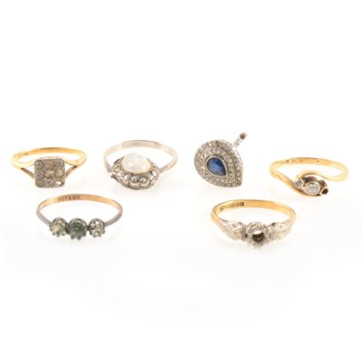 Lot 289 - A collection of six broken rings.
