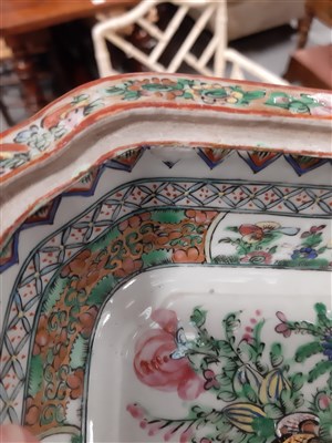 Lot 191 - A modern Chinese Canton style dinner service, decorated in famille rose enamels.