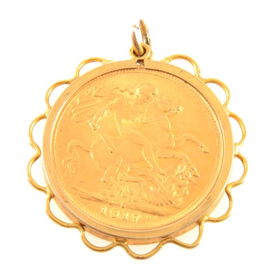 Lot 234 - A Full Sovereign pendant, George V 1917 in a 9 carat yellow gold mount