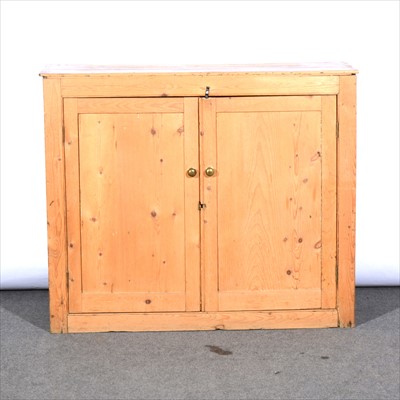 Lot 618 - A pine cupboard