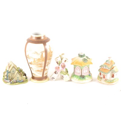 Lot 85 - A collection of decorative ceramics, including a Noritake jar, Lilliput Lane cottage, Maling ware oval bowl etc.