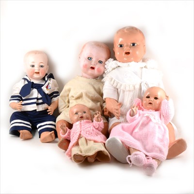 Lot 126 - Antique and vintage dolls