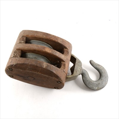 Lot 80 - An old ship's pulley block.