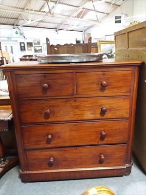 Lot 541 - A Victorian mahogany chest of drawers, fitted...