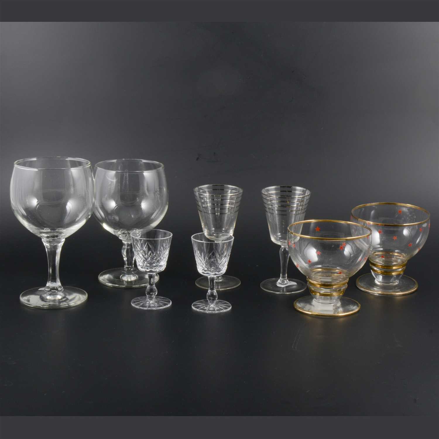 Lot 64 - Three boxes of assorted mid-century drinking glasses and glassware