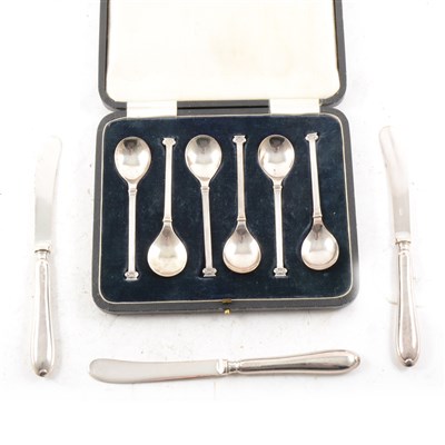 Lot 454 - A quantity of silver cutlery