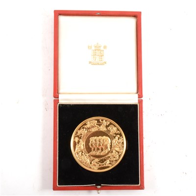 Lot 219 - Royal Mint Battle of Waterloo 175th Anniversary gold medal
