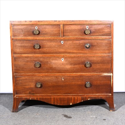 Lot 391 - A Regency mahogany chest of drawers