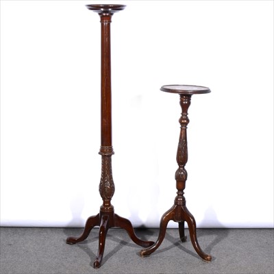 Lot 561 - A mahogany torchere