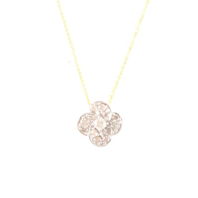 Lot 248 - A floral design diamond cluster pendant and chain