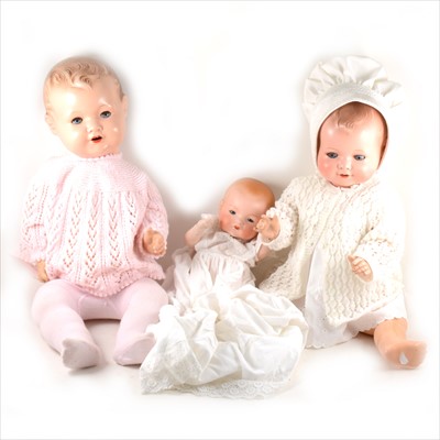 Lot 125 - Three Armand Marseille 'Dream Baby' dolls, two...