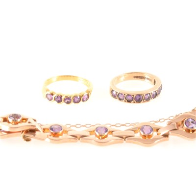 Lot 260 - An amethyst bracelet and two amethyst rings.