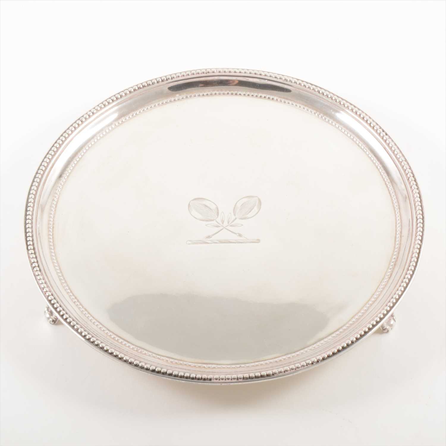 Lot 632 - A George III silver salver