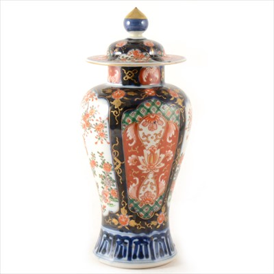 Lot 20 - An Imari covered vase, ...