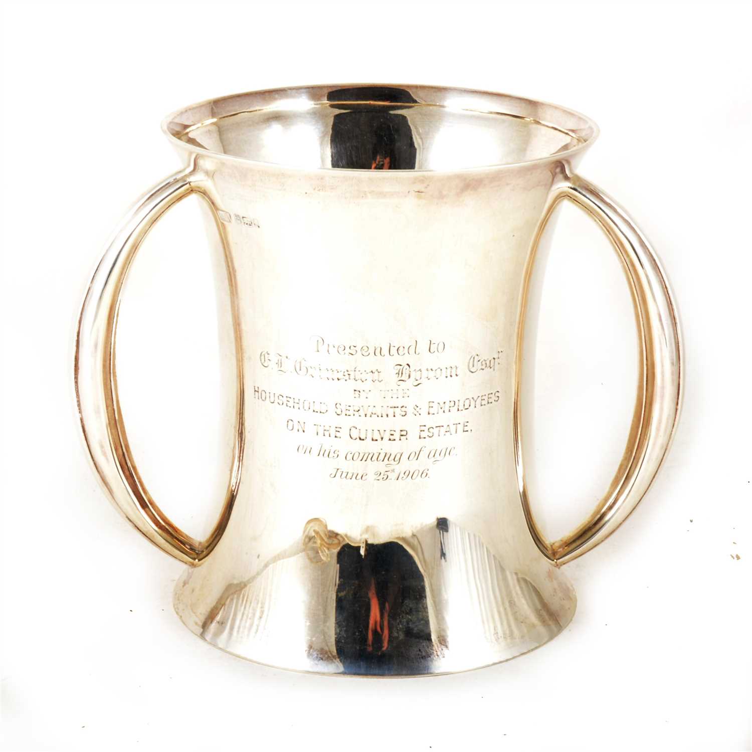 Lot 121 - A silver presentation cup, Atkin Brothers, Sheffield 1903.