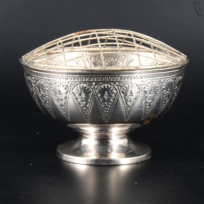 Lot 109 - A Scottish silver rose bowl, by WM, Edinburgh 1870, ...
