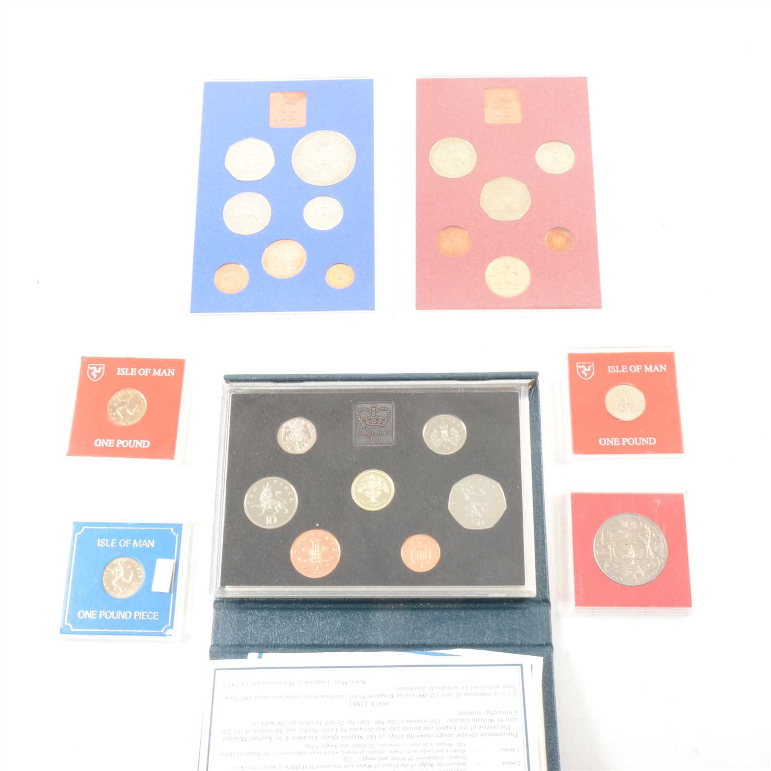 Lot 71 - Coins: A collection of Royal Mint and other commemoratives, ...