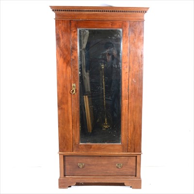 Lot 397 - An Edwardian mahogany wardrobe