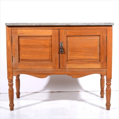 Lot 432 - An Edwardian walnut satin walnut washstand