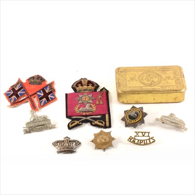 Lot 182 - A collection of Lincolnshire Regiment badges and buttons including bullion badge, Coldstream Guards, etc.