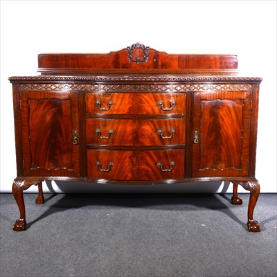Lot 514 - Mahogany matched dining suite, comprising wind-...