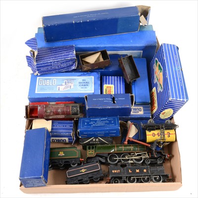 Lot 75 - Hornby Dublo OO gauge model railways; a selection to include 'Duchess of Montrose' 46232 BR locomotive, coaches, wagons etc.