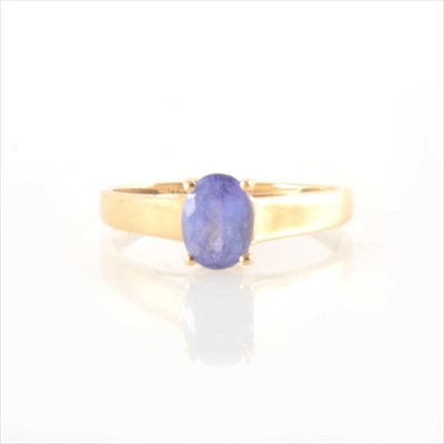 Lot 295 - A tanzanite single stone ring.