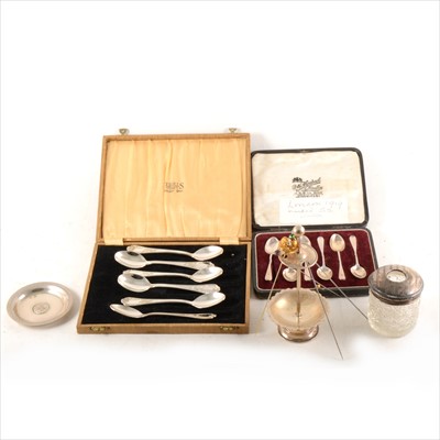 Lot 262 - A set of six silver egg spoons, London 1919, ...