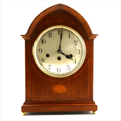 Lot 268A - An Edwardian mahogany mantel clock