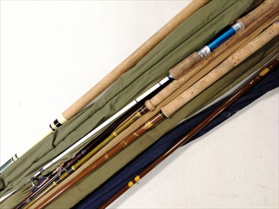 Lot 474 - A quantity of seven course and sea fishing rods